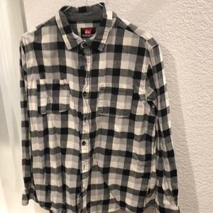 Quicksilver white with black plaid flannel shirt